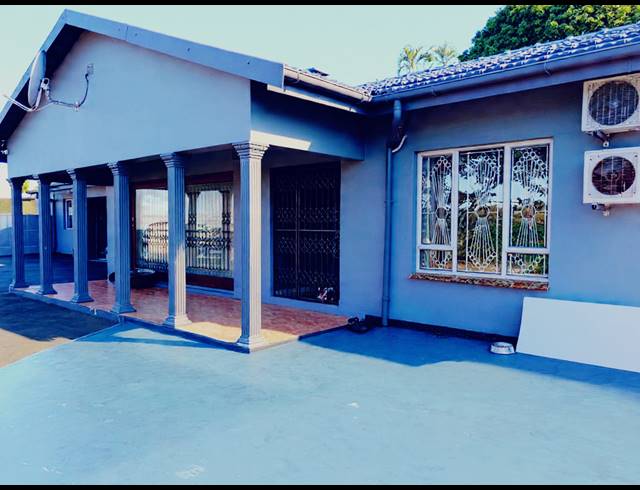 5 BEDROOM HOUSE FOR SALE IN SHALLCROSS